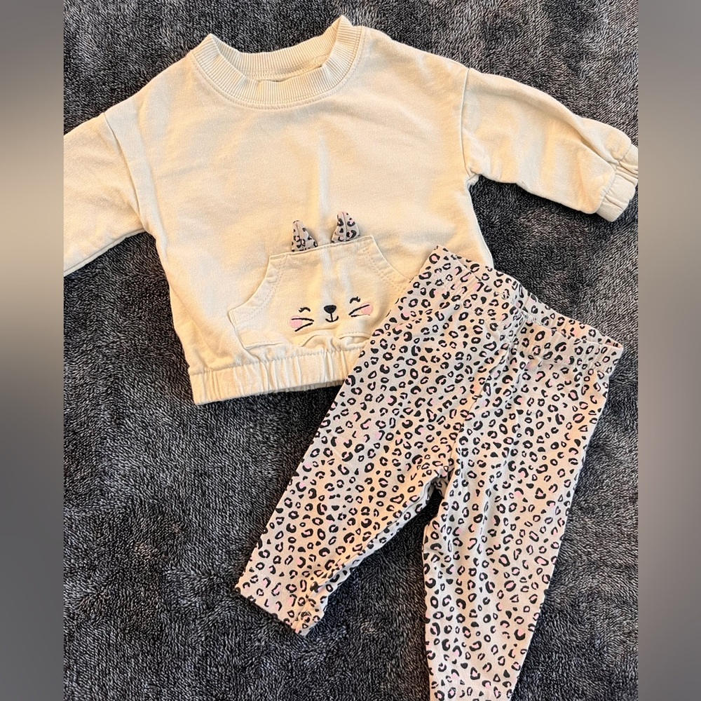 Carter's Cat Outfit